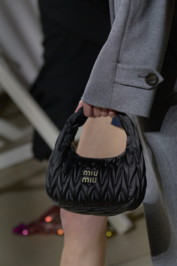 عرض أزياء Miu Miu لموسم خريف 2022