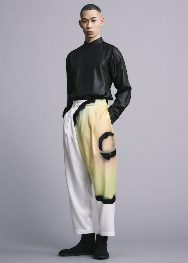 من مجموعة Issey Miyake لموسم خريف 2022