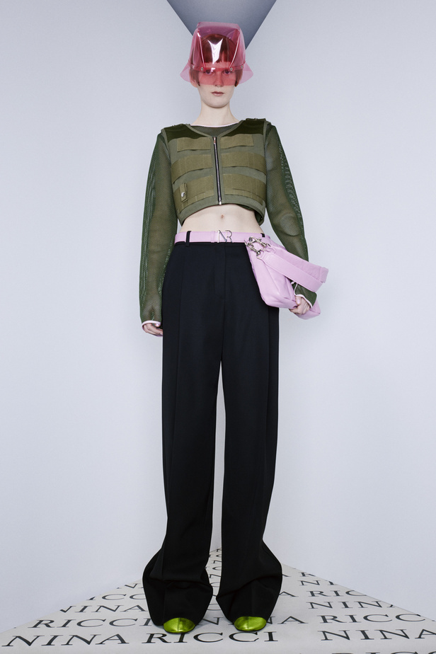 عرض أزياء مجموعة Nicca Ricci لموسم خريف وشتاء 2022 في باريس