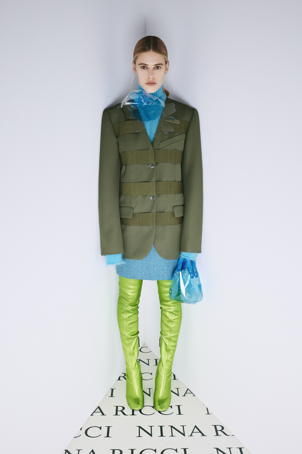 عرض أزياء مجموعة Nicca Ricci لموسم خريف وشتاء 2022 في باريس