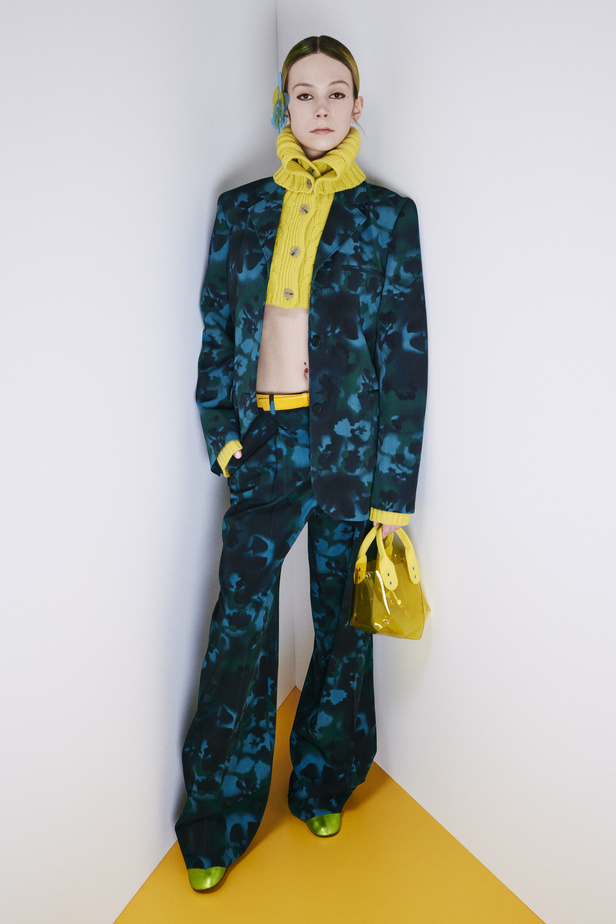 عرض أزياء مجموعة Nicca Ricci لموسم خريف وشتاء 2022 في باريس