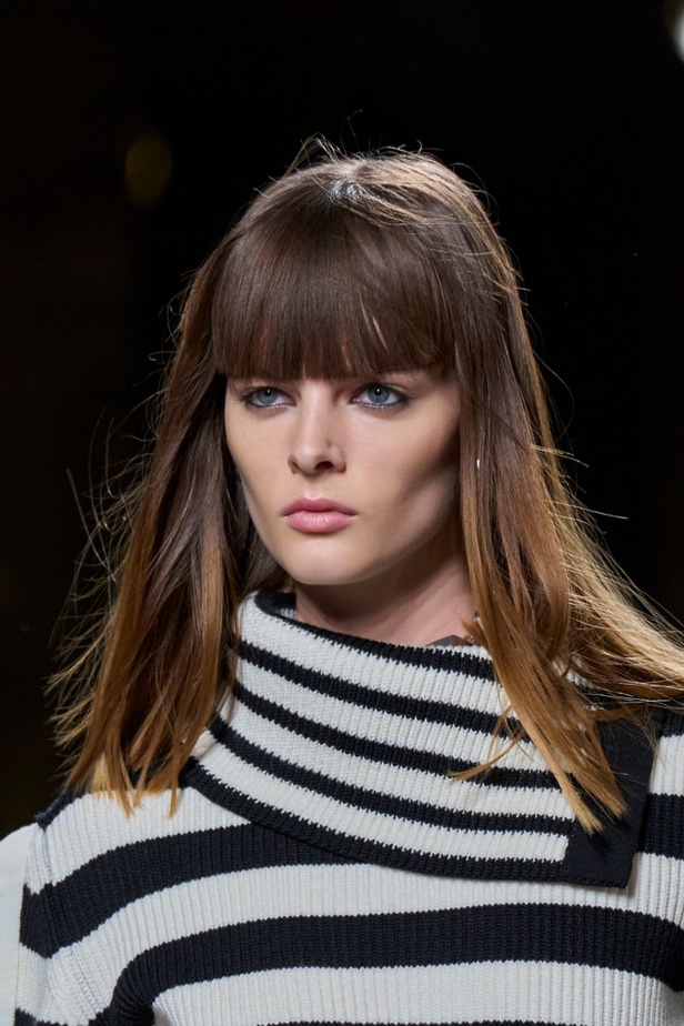 اطلالات جمالية من عرض أزياء مجموعة Ports 1961 لموسم خريف وشتاء 2022 في ميلانو