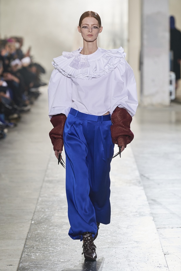 عرض أزياء Rochas  للملابس الجاهزة لخريف وشتاء 2022