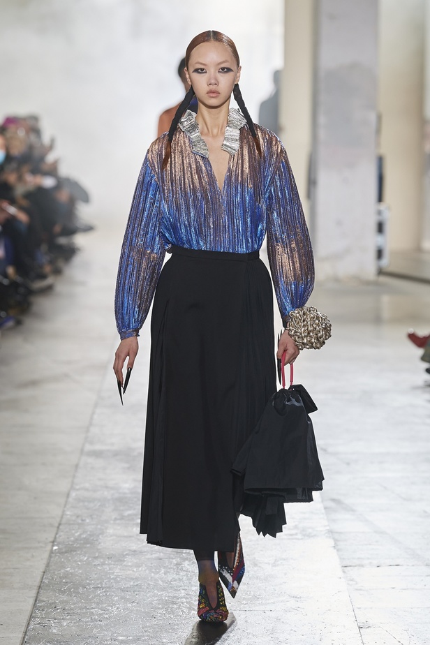 عرض أزياء Rochas  للملابس الجاهزة لخريف وشتاء 2022