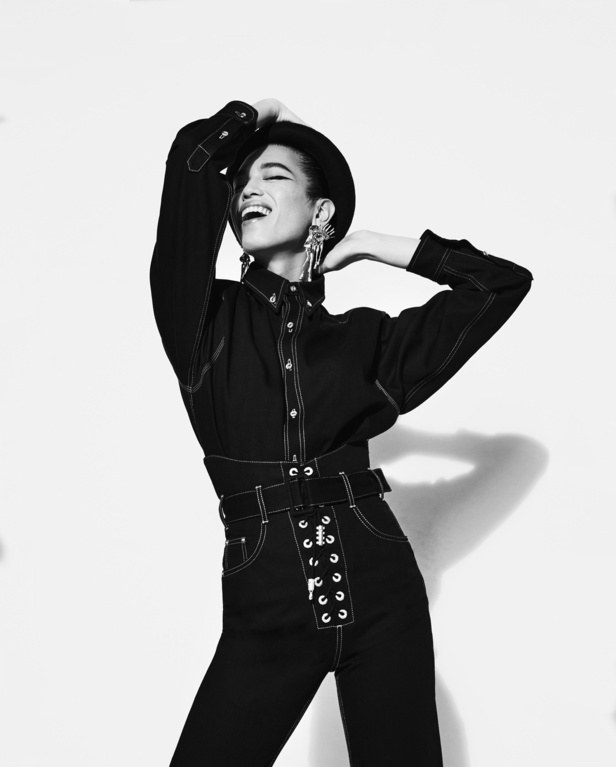 عرض أزياء مجموعة Schiaparelli لموسم خريف وشتاء 2022 في باريس