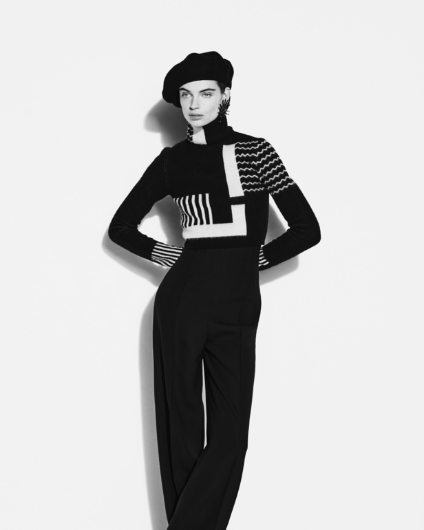 عرض أزياء مجموعة Schiaparelli لموسم خريف وشتاء 2022 في باريس