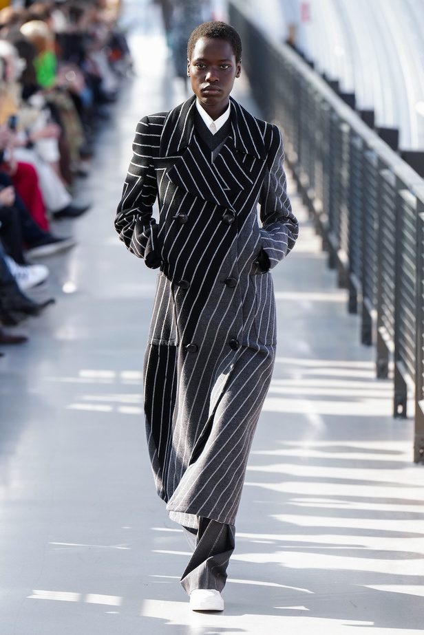 عرض أزياء Stella McCartney لموسم خريف 2022