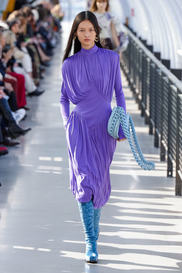 عرض أزياء Stella McCartney لموسم خريف 2022