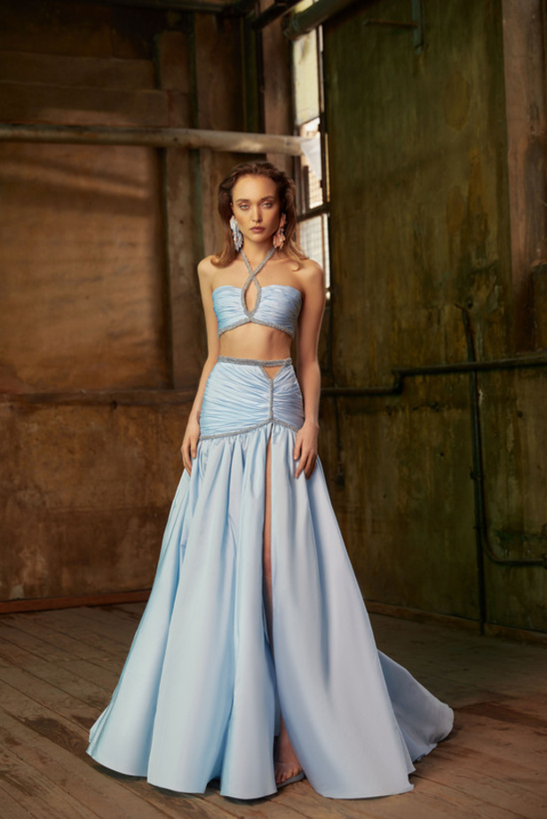 عرض أزياء مجموعة Tony Ward لموسم خريف وشتاء 2022 في باريس