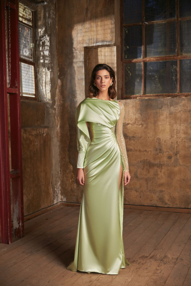 عرض أزياء مجموعة Tony Ward لموسم خريف وشتاء 2022 في باريس