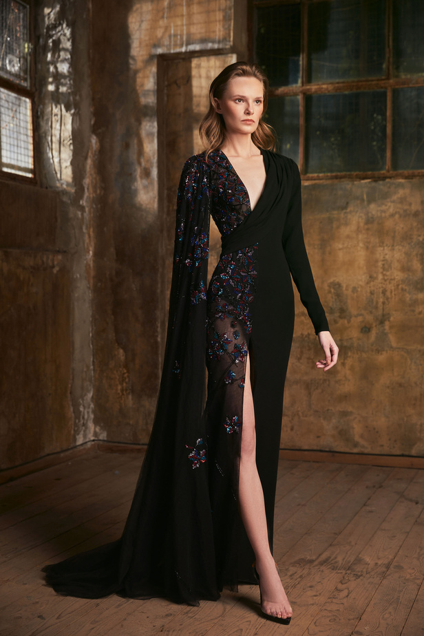 عرض أزياء مجموعة Tony Ward لموسم خريف وشتاء 2022 في باريس