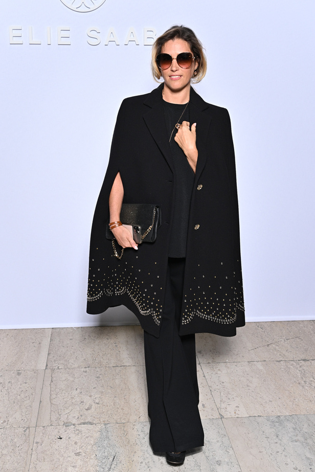 مجموعة إيلي صعب لخريف وشتاء 2022-2023