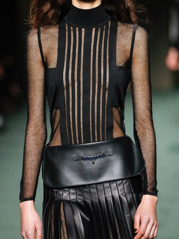 دار هيرميس تحيي موضة التصاميم الرياضية والشبابية في مجموعة خريف وشتاء 2022