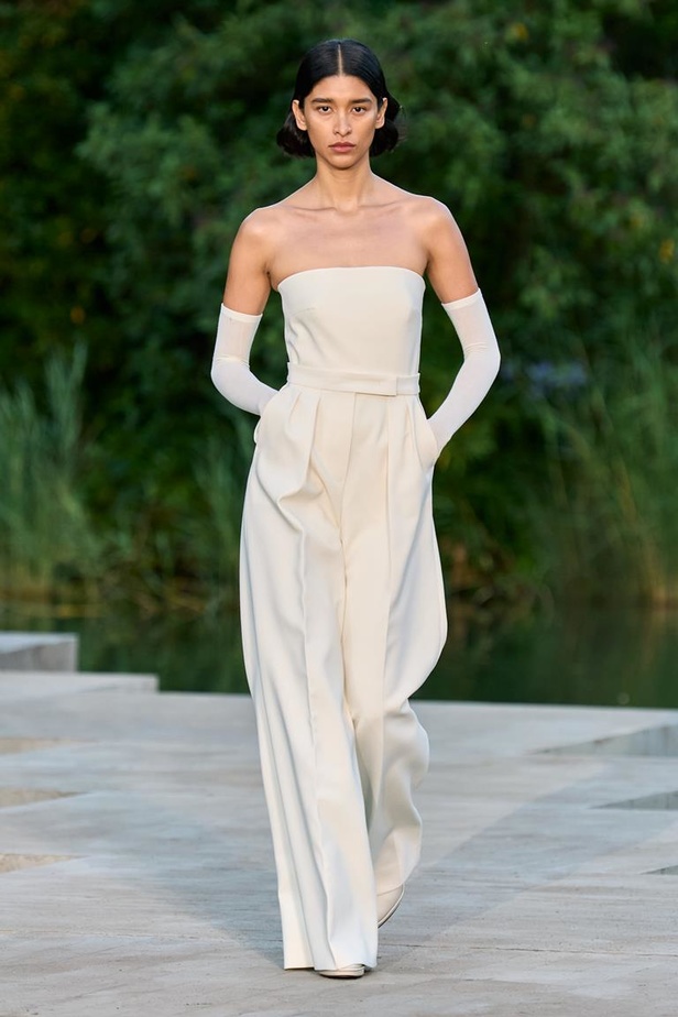 عرض أزياء Max Mara Resort 2023