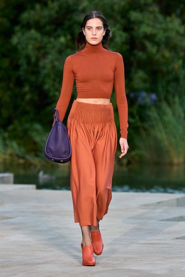 عرض أزياء Max Mara Resort 2023