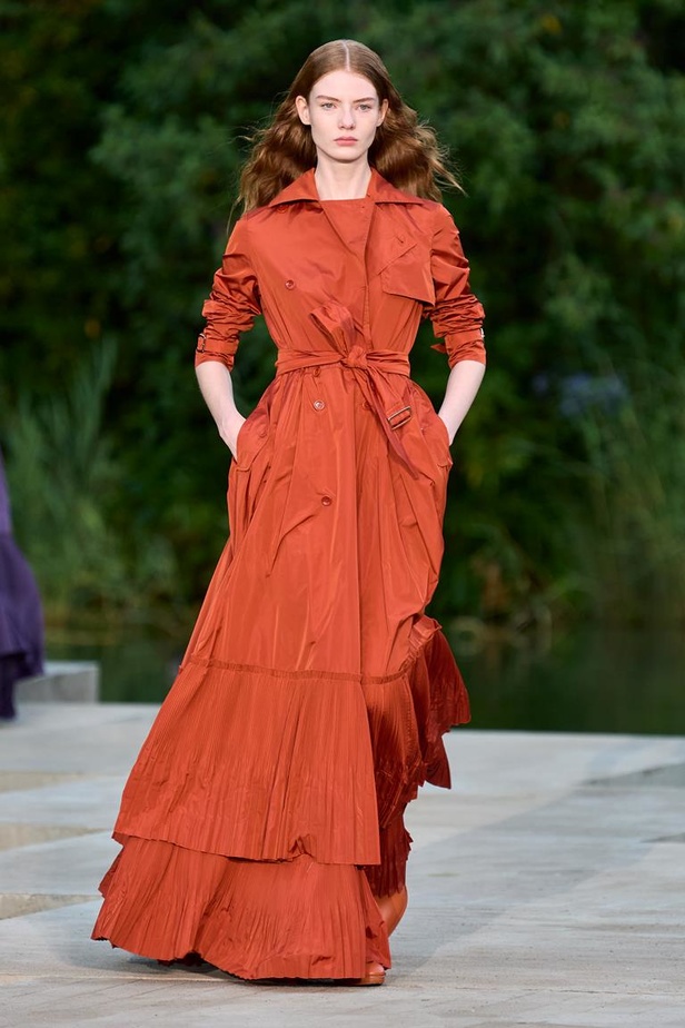 عرض أزياء Max Mara Resort 2023