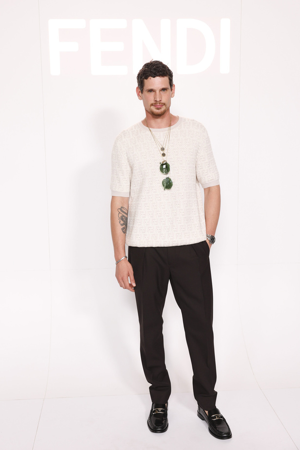 مجموعة فندي للهوت كوتور لموسم خريف وشتاء 2022