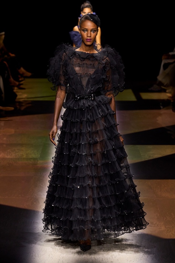 مجموعة Giorgio Armani Privé ملاذ للأحلام والإبداع