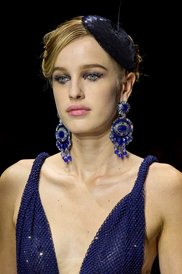 اطلالات جمالية من مجموعة Giorgio Armani Privé