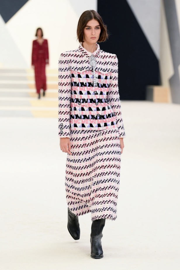 مجموعة CHANEL للأزياء الراقية لخريف وشتاء 2023 