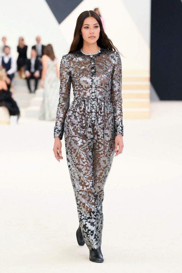 مجموعة CHANEL للأزياء الراقية لخريف وشتاء 2023 