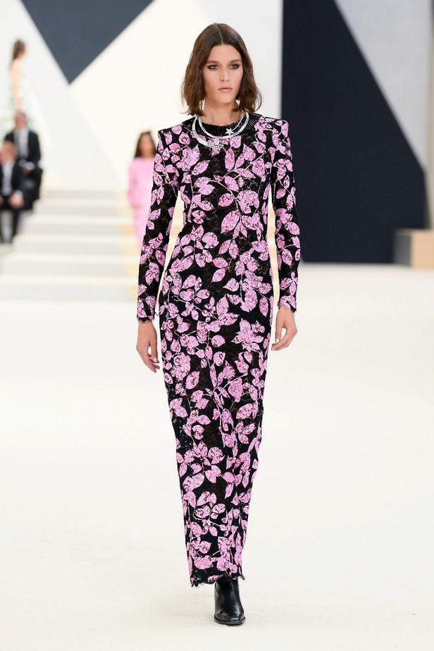 مجموعة CHANEL للأزياء الراقية لخريف وشتاء 2023 