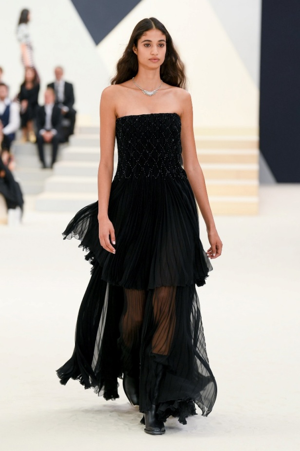 مجموعة CHANEL للأزياء الراقية لخريف وشتاء 2023 