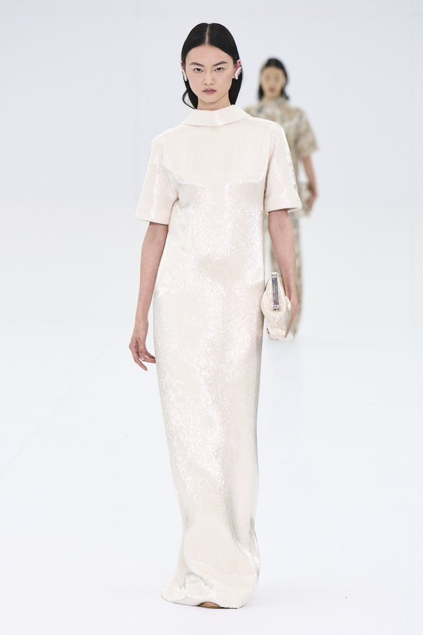 من مجموع فندي للهوت كوتور لخريف وشتاء 2022