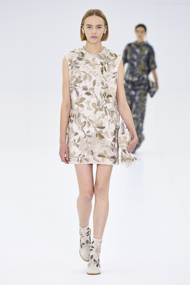 من مجموع فندي للهوت كوتور لخريف وشتاء 2022