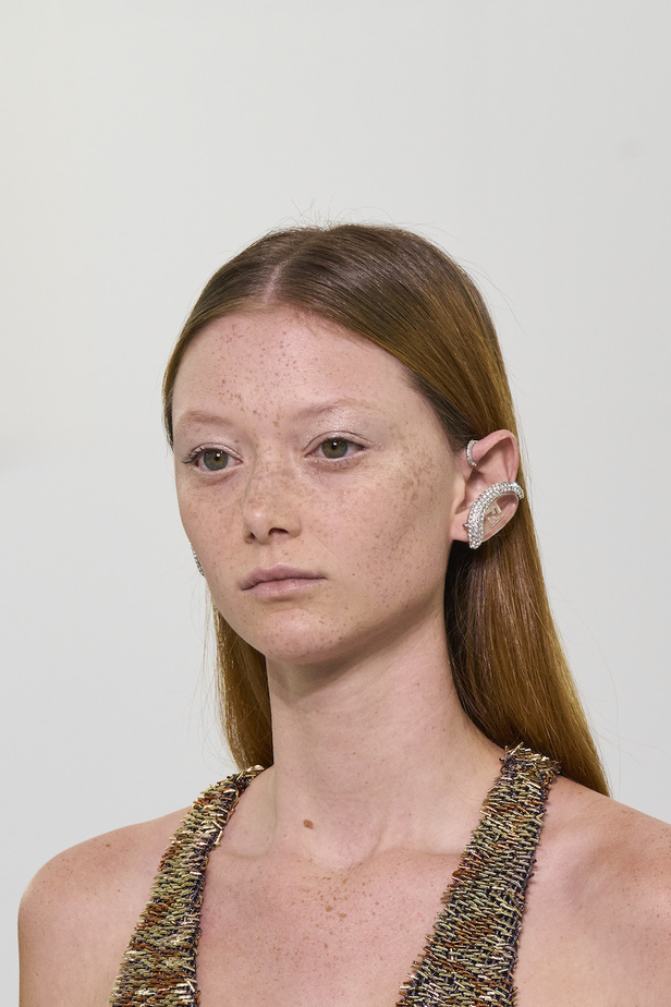 مجموعة فندي للهوت كوتور لموسم خريف وشتاء 2022