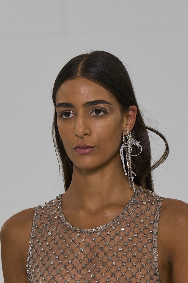 مجموعة فندي للهوت كوتور لموسم خريف وشتاء 2022