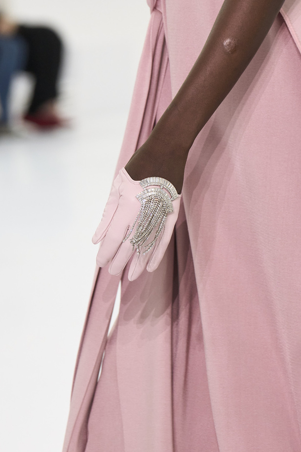 مجموعة فندي للهوت كوتور لموسم خريف وشتاء 2022