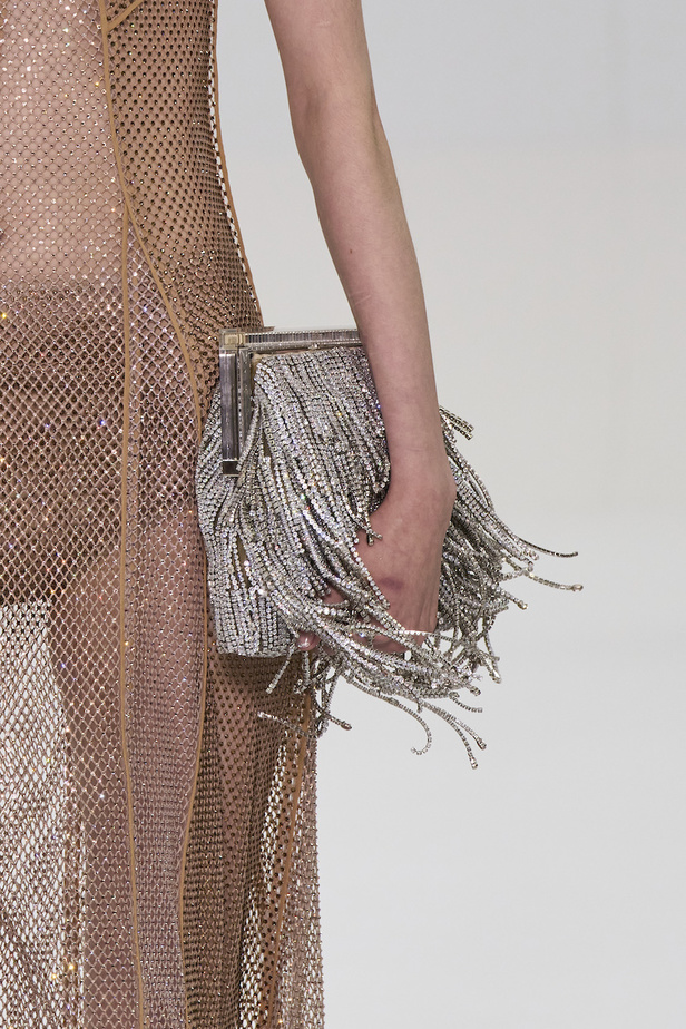 مجموعة فندي للهوت كوتور لموسم خريف وشتاء 2022