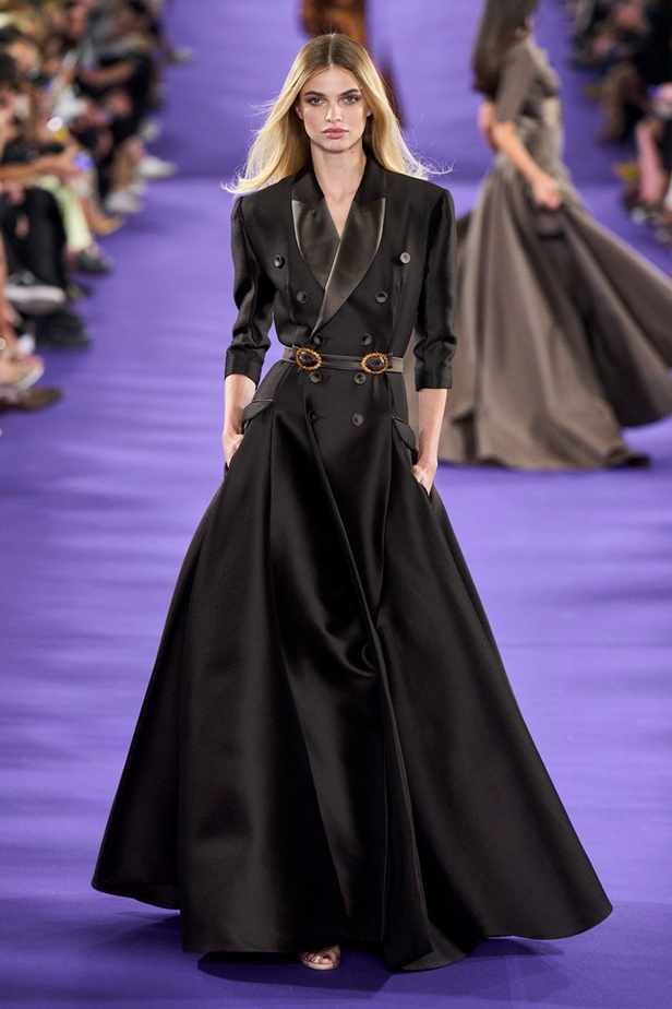 مجموعة Alexis Mabille للأزياء الراقية لخريف وشتاء 2023