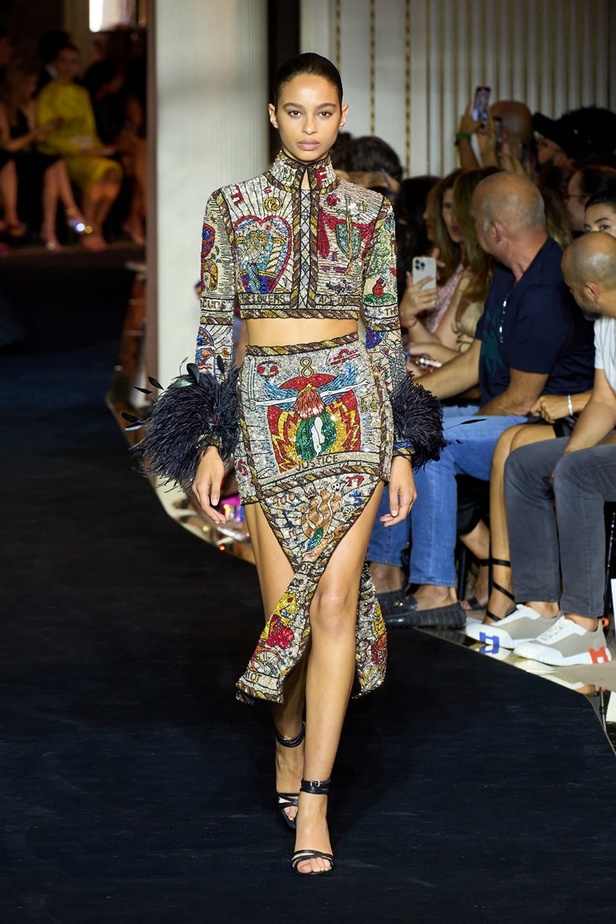 مجموعة زهير مراد للأزياء الراقية لخريف 2022