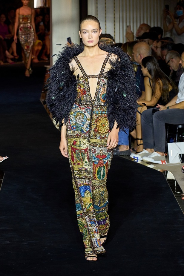 مجموعة زهير مراد للأزياء الراقية لخريف 2022