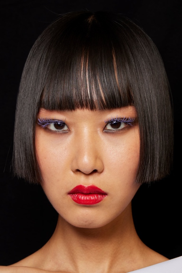 مجموعة Viktor & Rolf للأزياء الراقية 2022 تجسّد القوّة بلمسة عصرية 