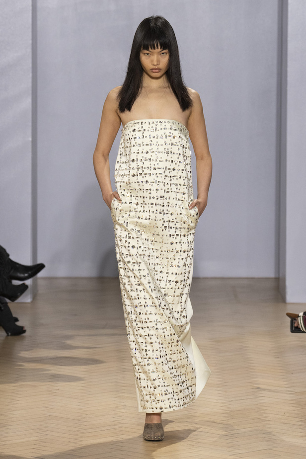 من مجموعة 16Arlington لموسم ربيع وصيف 2023