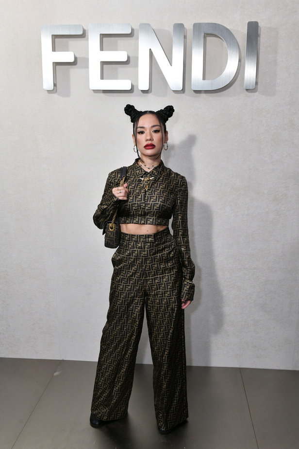 دار "فندي" تحتفل بحقيبة باغيت بجموعة كبسولية ساحرة في نيويورك