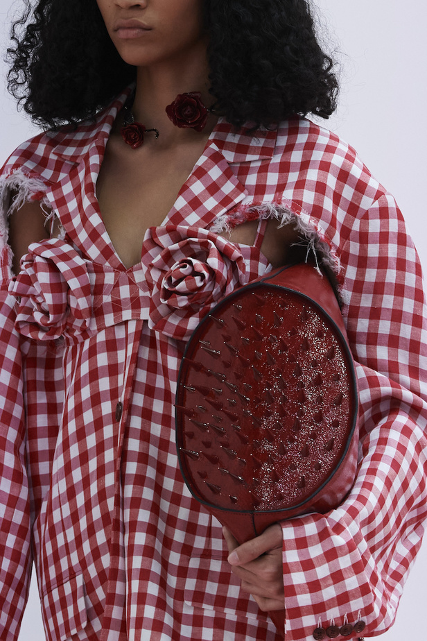 مجموعة Acne Studios لموسم ربيع وصيف 2023