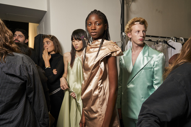 مجموعة Acne Studios لموسم ربيع وصيف 2023