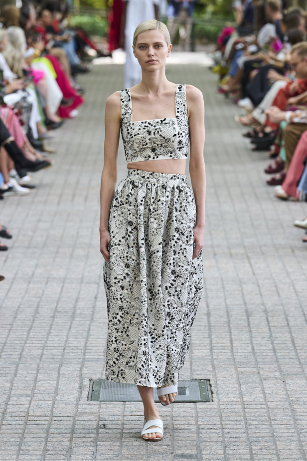 مجموعة أدم ليبس لموسم ربيع وصيف 2023