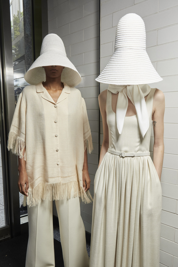 مجموعة آدم ليبس لموسم ربيع وصيف 2023