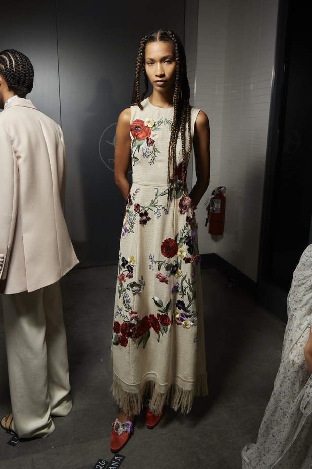 مجموعة آدم ليبس لموسم ربيع وصيف 2023