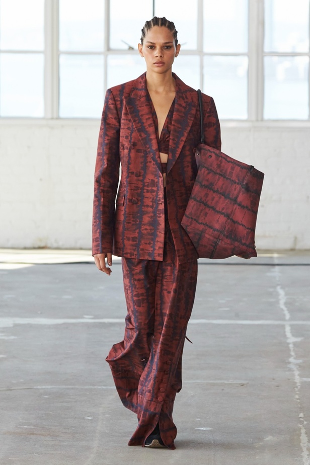 مجموعة Altuzarra لربيع وصيف 2023 