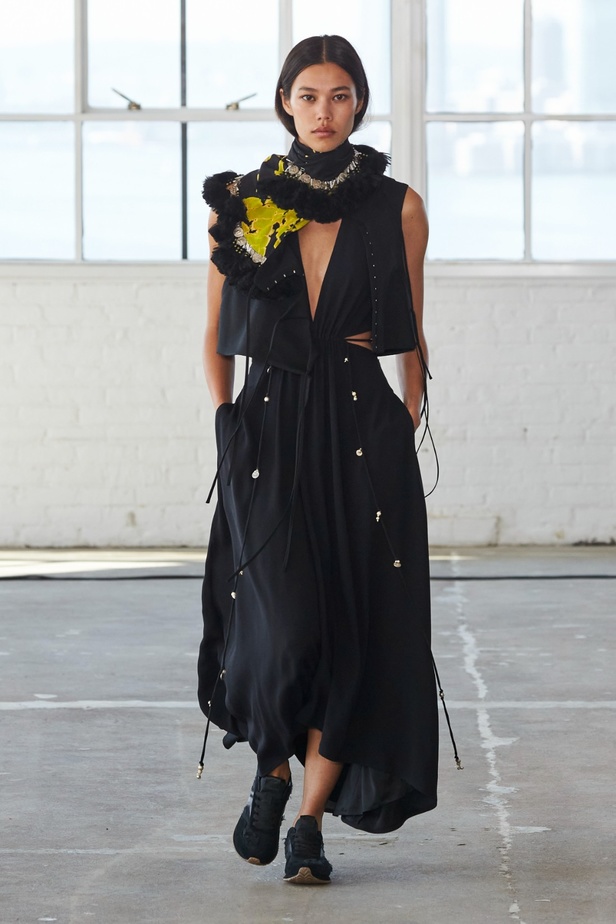 مجموعة Altuzarra لربيع وصيف 2023 