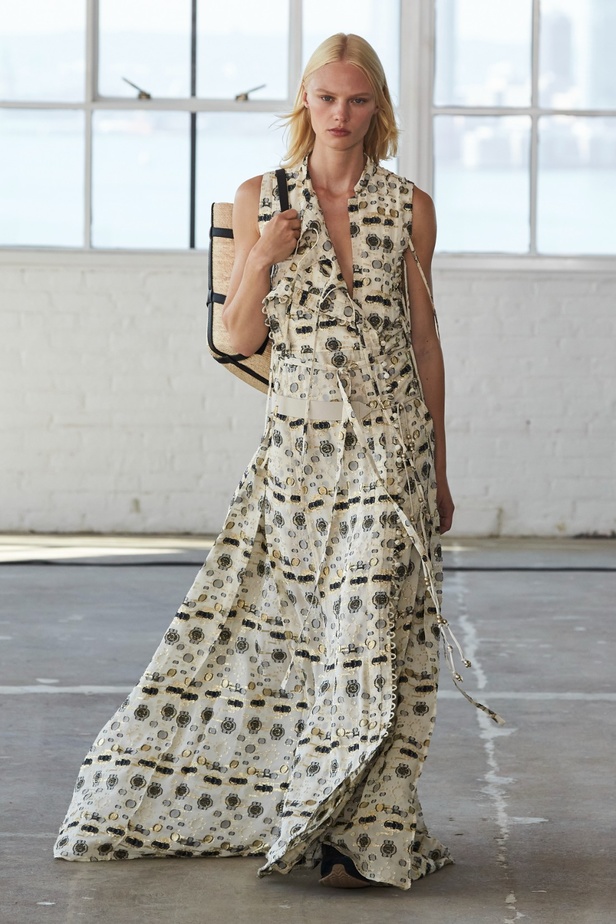 مجموعة Altuzarra لربيع وصيف 2023 