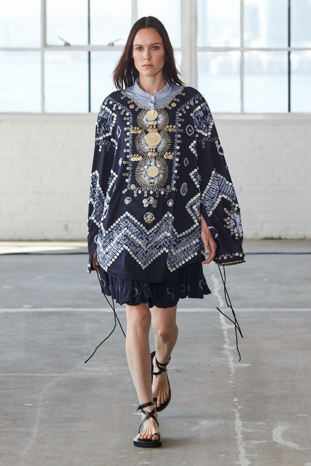 مجموعة Altuzarra لربيع وصيف 2023 