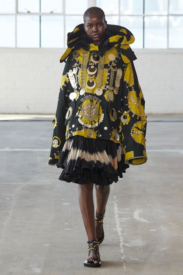 مجموعة Altuzarra لربيع وصيف 2023 