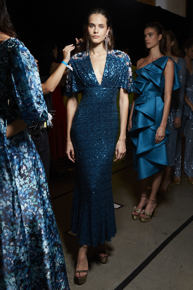 مجموعة بادلي ميشكا لموسم ربيع وصيف 2023